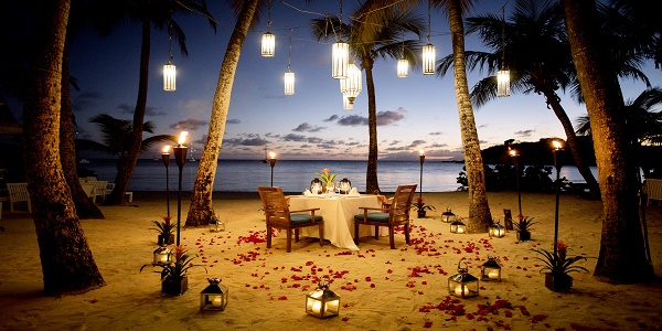 romantisch etentje op het strand