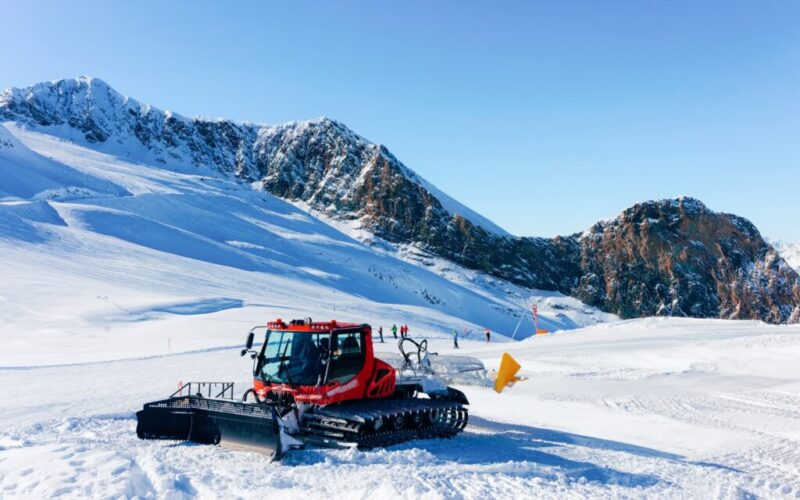 hinteruxer gletsjer zillertal oostenrijk sneeuwzeker