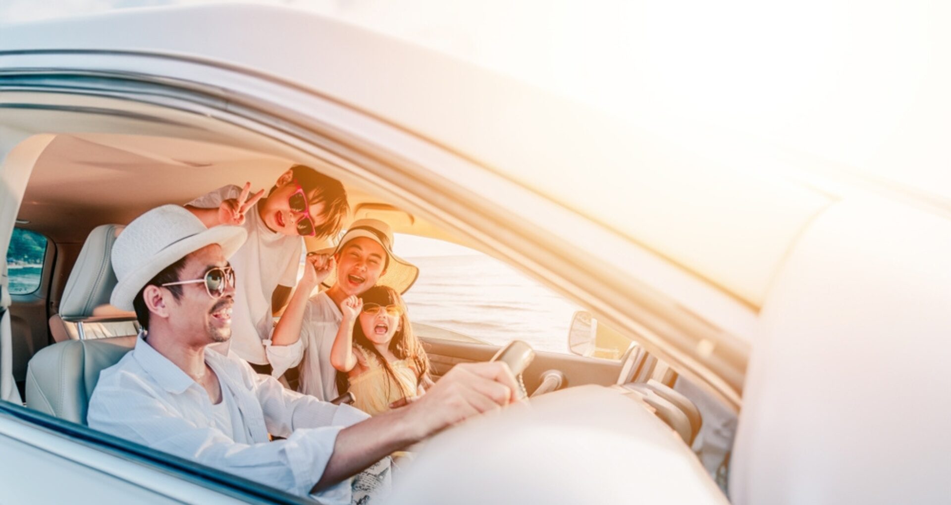 Famille en voiture