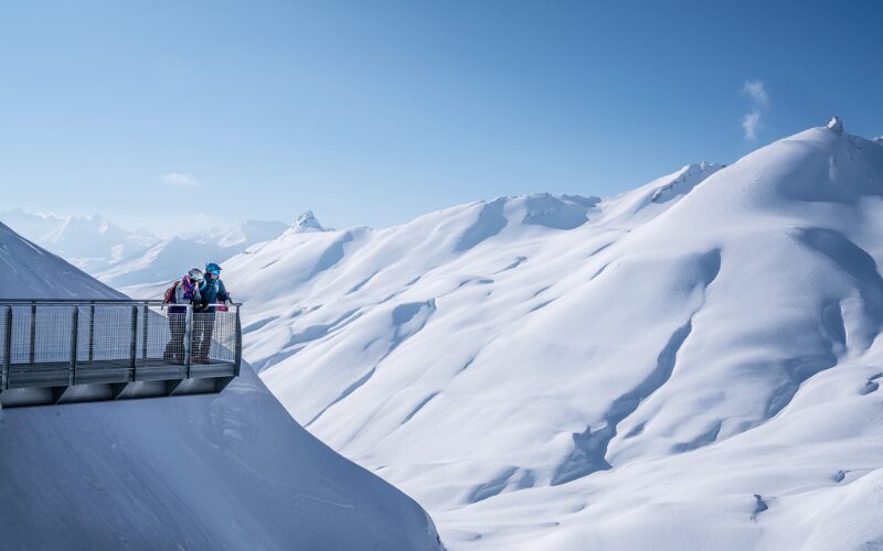 Vue panoramique sur la station de ski de La Rosière, depuis le belvédère